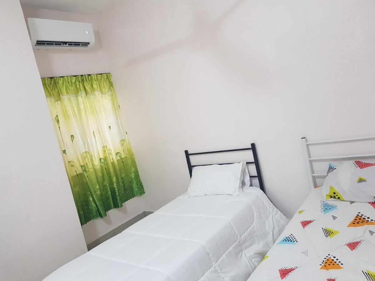 Oyo Home 90250 Sutera Wangi 3Bhk Apartment Ayer Keroh Buitenkant foto