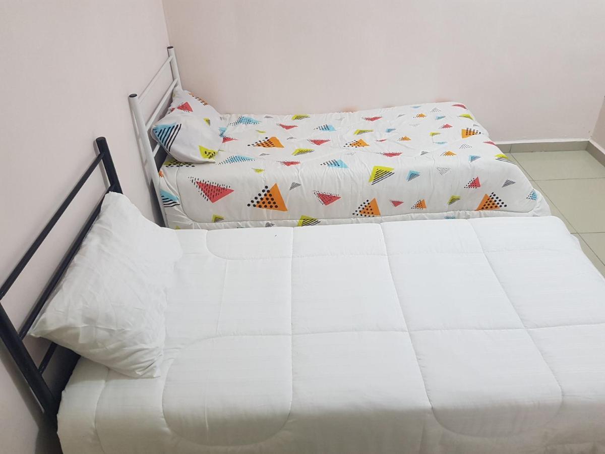 Oyo Home 90250 Sutera Wangi 3Bhk Apartment Ayer Keroh Buitenkant foto